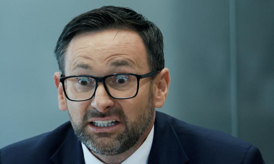 Był dentysta, jest prokurator. Jest akt oskarżenia m.in. przeciwko Obajtkowi