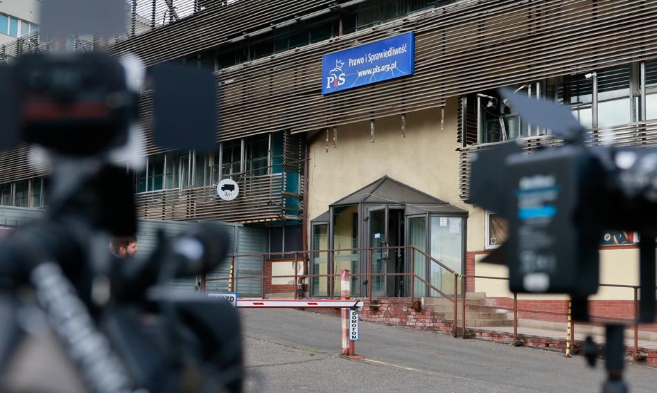 Morawiecki rezygnuje z przewodnictwa w EKR po wykluczeniu z PiS