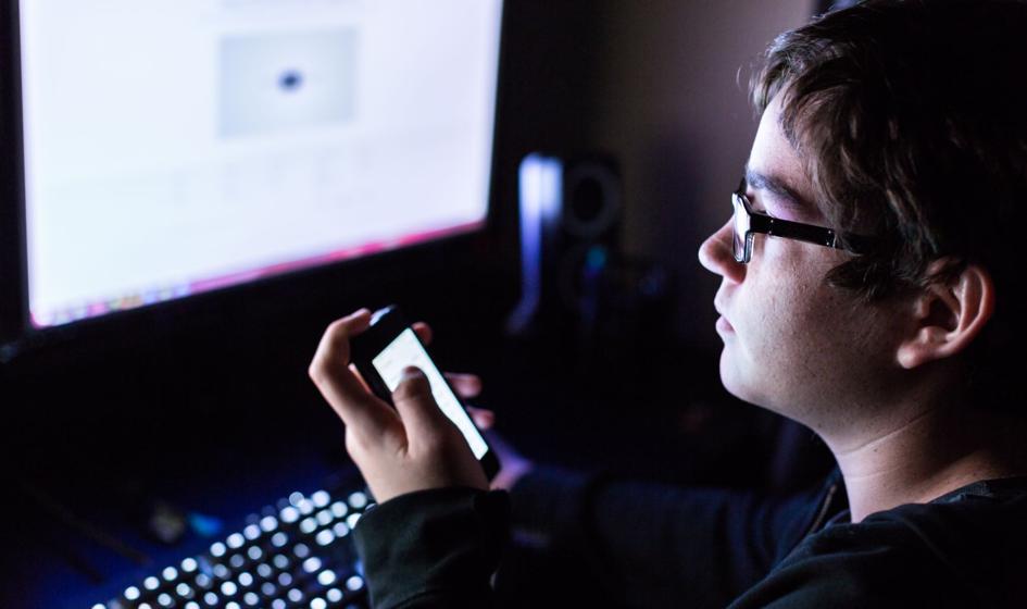 Problemy psychiczne u dzieci (i nie tylko) coraz częstsze. Google pomoże o nie zadbać. Rzecznik Praw Dziecka porozumiał się z koncernem