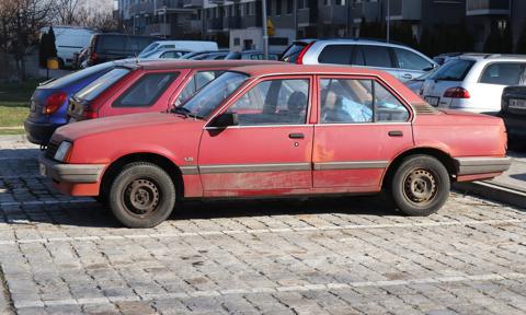 Starymi autami do centrum Warszawy nie wjadą też mieszkańcy
