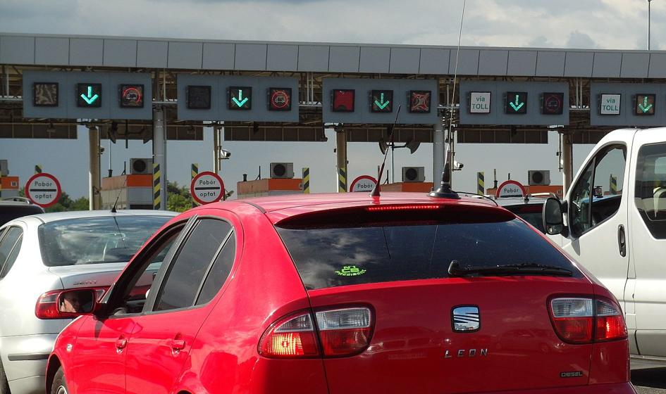 Opłaty za autostrady w Polsce. Sprawdź, ile zapłacisz za przejazd