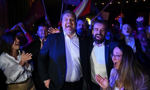 Radość w sztabie Adriana Zandberga. "Udowodniliśmy, że w Polsce jest bardzo wielu ludzi chcących solidarnego państwa"