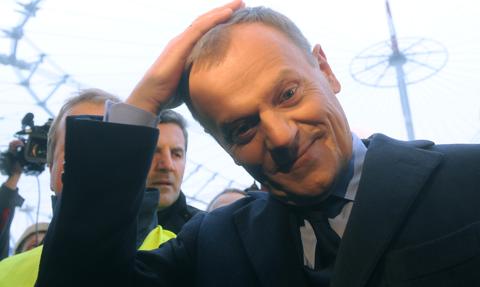 Kupowali na wyścigi. Znów pomylili spółkę, o której wspomniał premier Donald Tusk