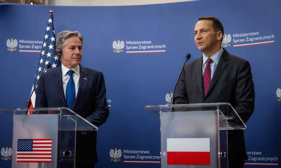 Sekretarz stanu USA w Warszawie. Polska &quot;broni demokracji wszędzie, gdzie jest zagrożona&quot;