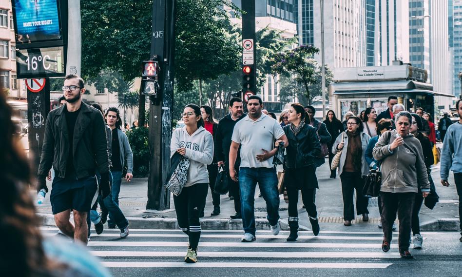 Spada udział Europejczyków w światowej populacji i globalnym PKB