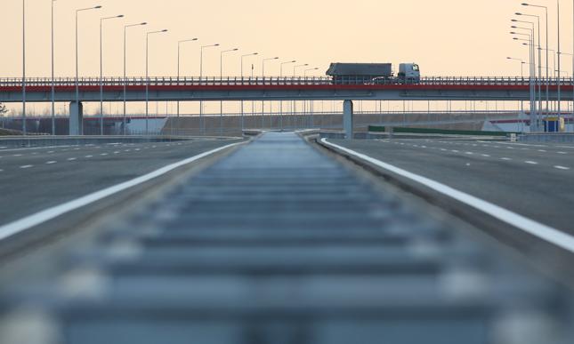Rząd rozważy możliwość powstania czwartego pasa na A2 z Warszawy do Łodzi