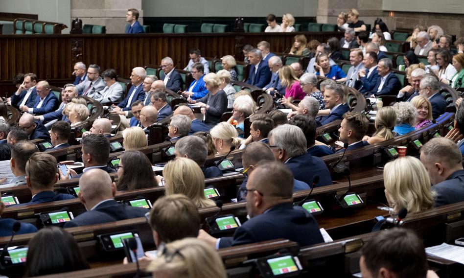 Ograniczenie prawa do azylu w Polsce. Wszystkie kluby popierają projekt ustawy