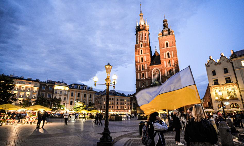 Zmienia się podejście Polaków do Ukraińców. "Rząd robi więcej dla uchodźców niż obywateli"