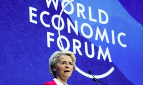 Von der Leyen w Davos: Rosja wstrzymuje dostawy żywności, wykorzystując to jako broń, co ma globalne reperkusje