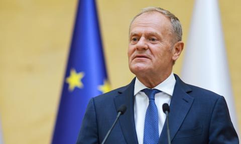 Wspólne PIT-y i ulgi dla małżeństw z transkrypcją. Tusk: Każde małżeństwo będzie miało te same prawa
