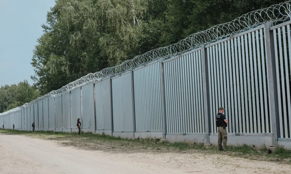стена на границе Польши с Беларусью