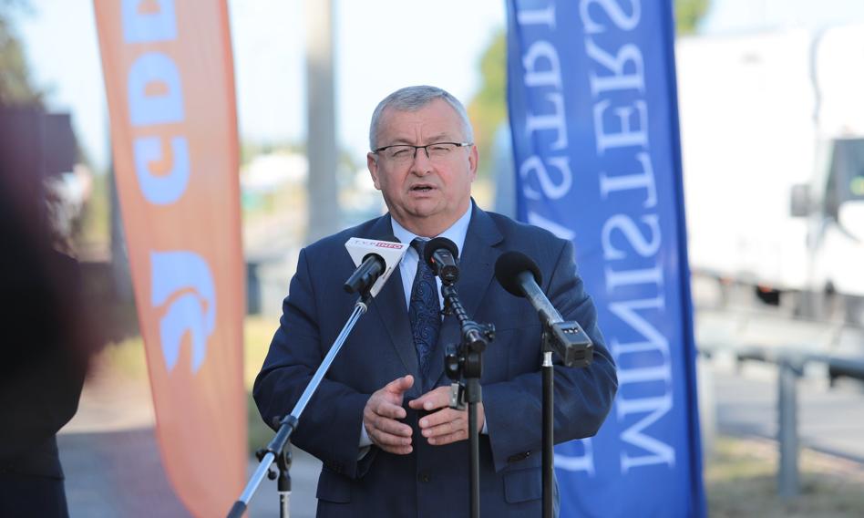 Adamczyk: KE interesuje pomysł kolei śladem Via Carpatia