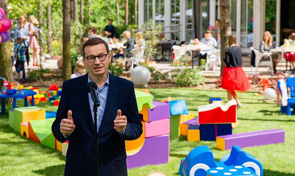 Premier: Dopuścimy szczepienie dzieci poniżej 12. roku życia, jeżeli będzie taka możliwość
