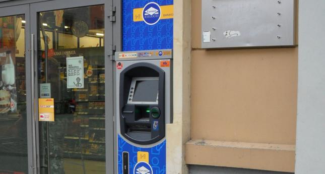 Blokada środków na rachunkach klientów po awarii bankomatów Euronetu