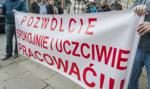 Taksówkarze przeciw Uberowi. Przekonani, że w interesie konsumentów