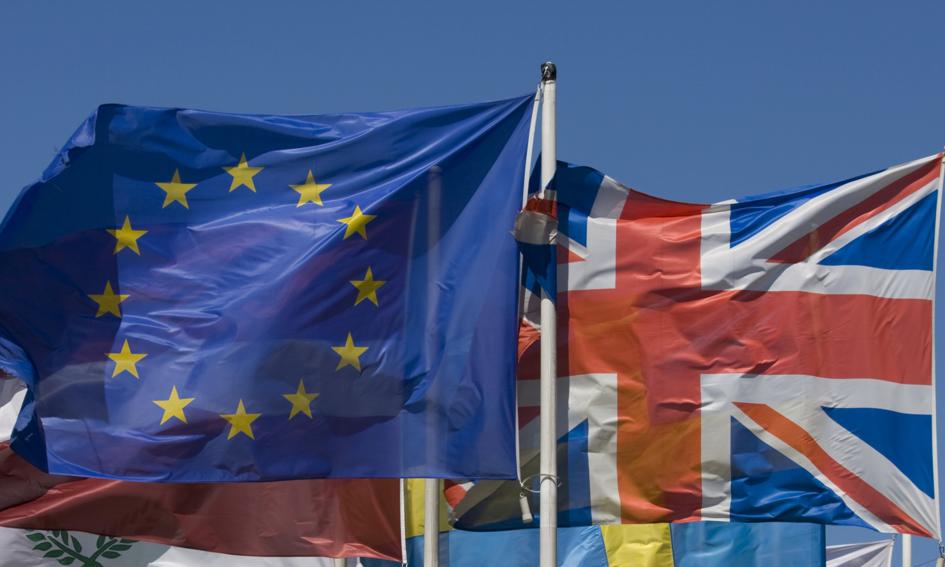 UE i Wielka Brytania łagodzą wysiłki mające ograniczyć handel ropą z Rosji