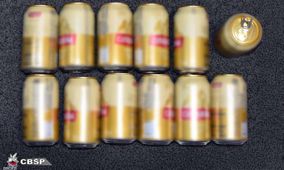 3,5 kg kokainy w puszkach po piwie. Służby udaremniły przemyt z Peru