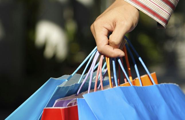 Polacy coraz częściej wybierają zakupy online