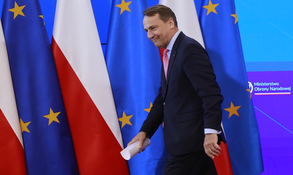 Sikorski: tylko militarna porażka Rosji zatrzyma Putina