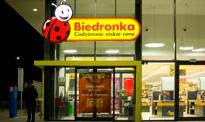 Skandal w Biedronce. Pracownikom obiecano premię za sprzedaż wódki i wina