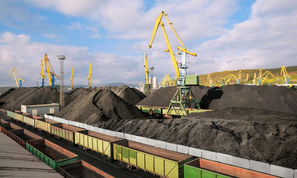 Rząd przyjął zapisy blokujące import węgla z Rosji