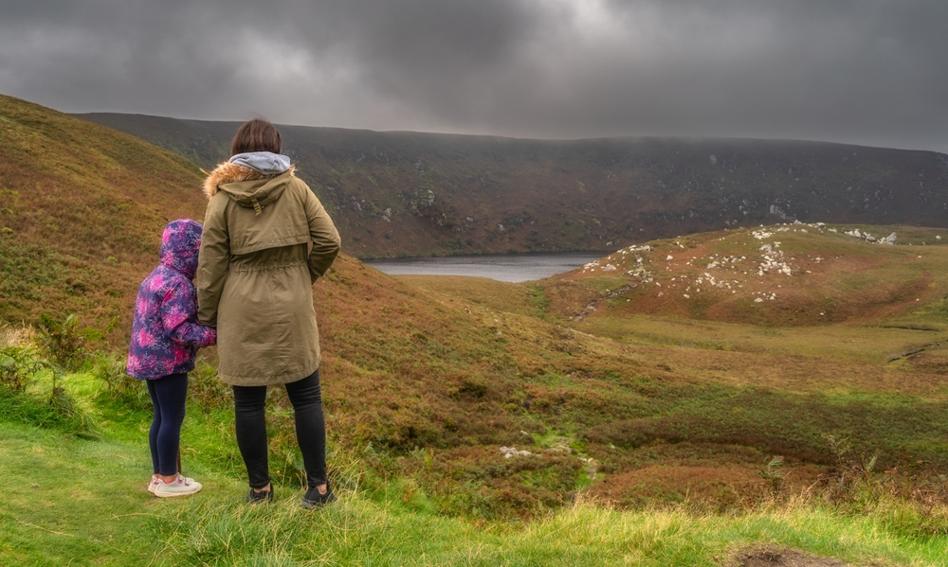 "Matki nie będą zmuszane do pracy". Irlandia rozpisała referendum o obowiązkach domowych kobiet