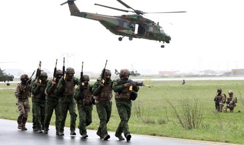 NATO szykuje się do misji w Ukrainie? Londyn i Paryż trenują siły szybkiego reagowania