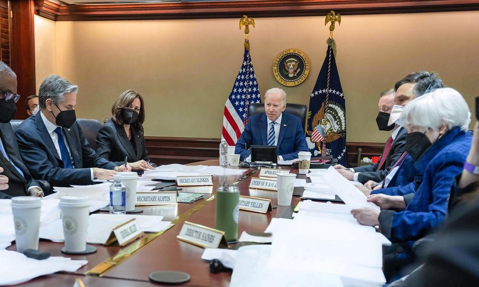 Prezydent Biden ogłosił zakaz importu rosyjskiej ropy naftowej do USA