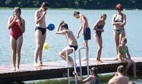 Wakacje 2026 coraz droższe. Za kolonie rodzice płacą nawet ponad 3 tys. zł