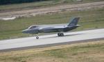 Kolejne F-35 Husarz już w Polsce. W bazie w Łasku stacjonuje już osiem takich maszyn
