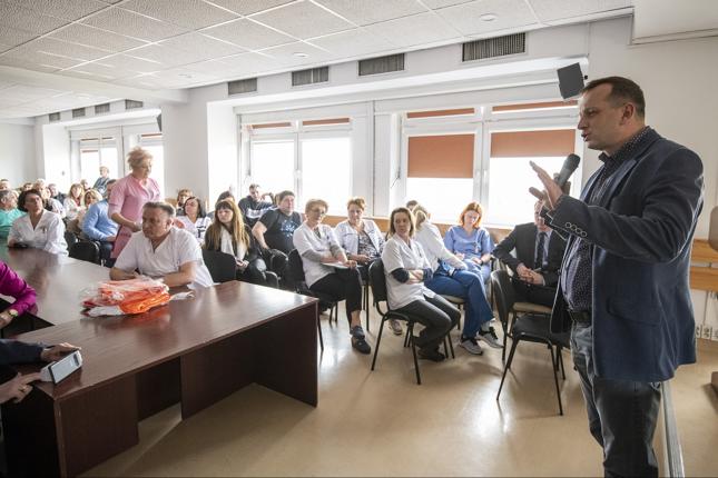Protest przeciwko przekształceniu Szpitala Wojewódzkiego w Łomży w szpital zakaźny