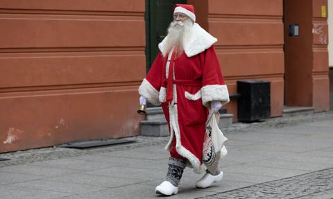 Święty Mikołaj zarobi więcej niż menedżer. Nawet 700 zł za godzinę