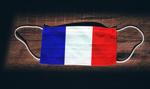 We Francji trwa 7. fala pandemii COVID-19. Premier zaleca noszenie maseczek w zamkniętych przestrzeniach