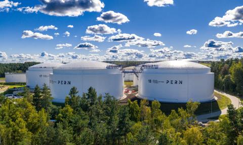 Baza PERN w Dębogórzu stała się największą bazą paliwową w kraju