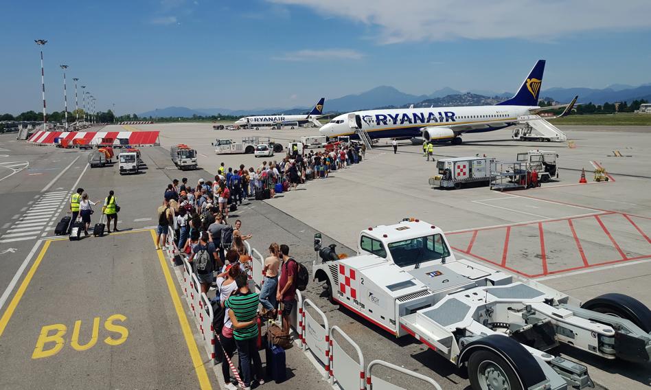 Ryanair wymienia samoloty na nowe, przez co bilety lotnicze miały być tańsze. To jednak może być problem