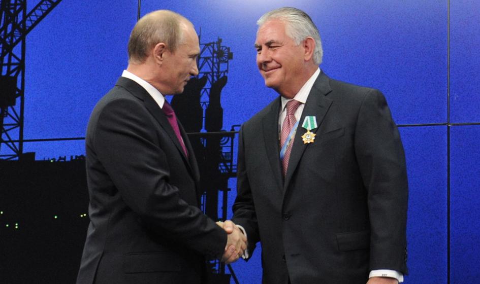 Media: Tillerson musi odpowiedzieć na pytania o związki z Putinem