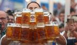 Ruszył Oktoberfest. Dziesiątki tysięcy miłośników już degustują piwo