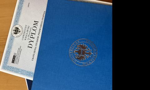 Pracodawca sprawdzi, czy dyplom jest prawdziwy. Jest projekt zmian