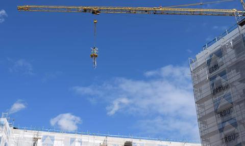 Inwestor odstąpił od umowy z Erbudem na budowę budynku biurowego w Toruniu