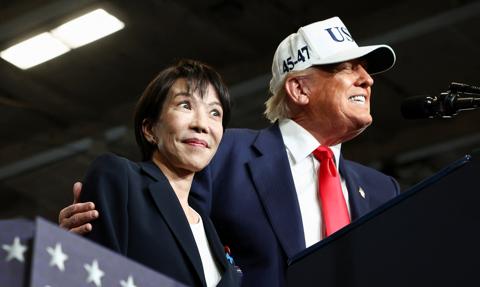 Reuters: Premier Japonii przekonywała Trumpa, że odejście od rosyjskiego LNG będzie trudne