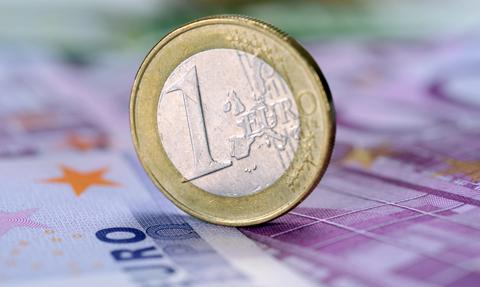 Kurs euro powyżej 4,30 zł. Wall Street ciąży złotemu