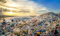 Królowie śmieci: 60 spółek tworzy połowę plastikowych odpadów na świecie