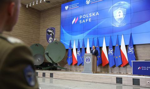 Pierwsze umowy finansowane z SAFE podpisane. Premier: Skorzysta ponad 10 tys. polskich firm