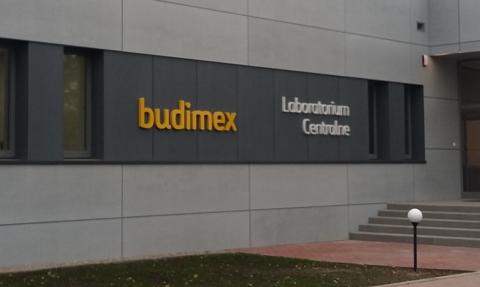 Santander BM podniósł rekomendację dla Budimeksu do "kupuj", a cenę docelową do 132 zł