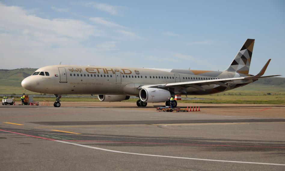 Linie Etihad dostały największy w historii linii lotniczych kredyt odpowiedzialny społecznie
