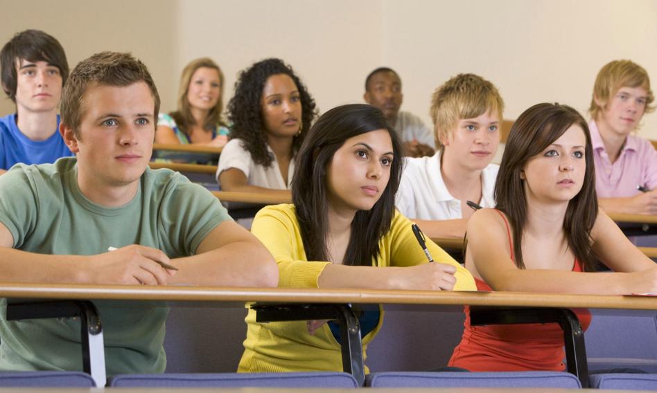 Zagraniczni studenci mają trudniej w Polsce. Chodzi o wizy i pracę