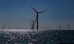 Chińska inwazja na zieloną energię. Gigantyczne turbiny zaatakują Europę?