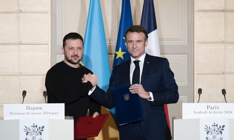 3 mld euro dla Ukrainy. Macron i Zełenski podpisali umowę o bezpieczeństwie