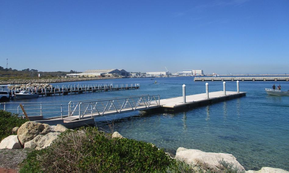 Australia zainwestuje miliardy dolarów w stocznię dla okrętów podwodnych