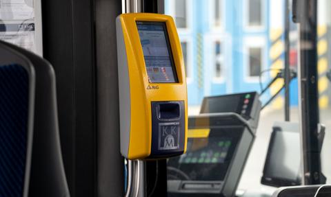 Kupujesz bilet w aplikacji? Uważaj przy wejściu do autobusu